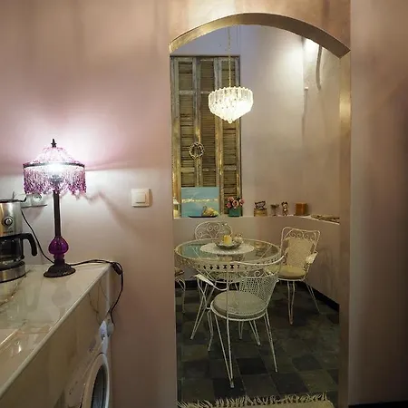 Chateau Leconte Apartment *