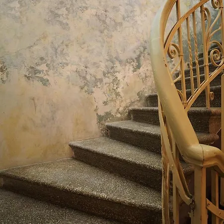 Chateau Leconte Apartment *